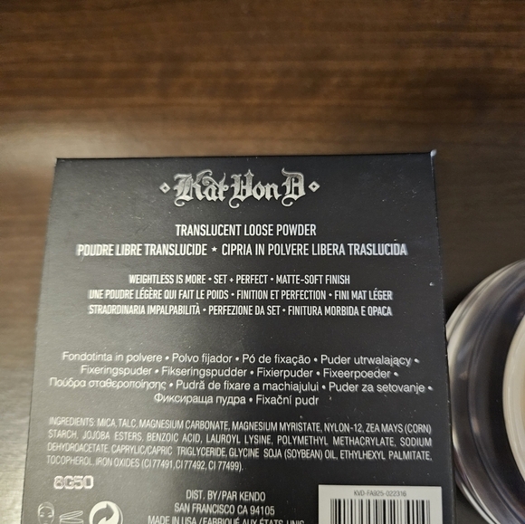 Kat Von D Translucent Setting Powder (NIB) - Picture 5 of 5